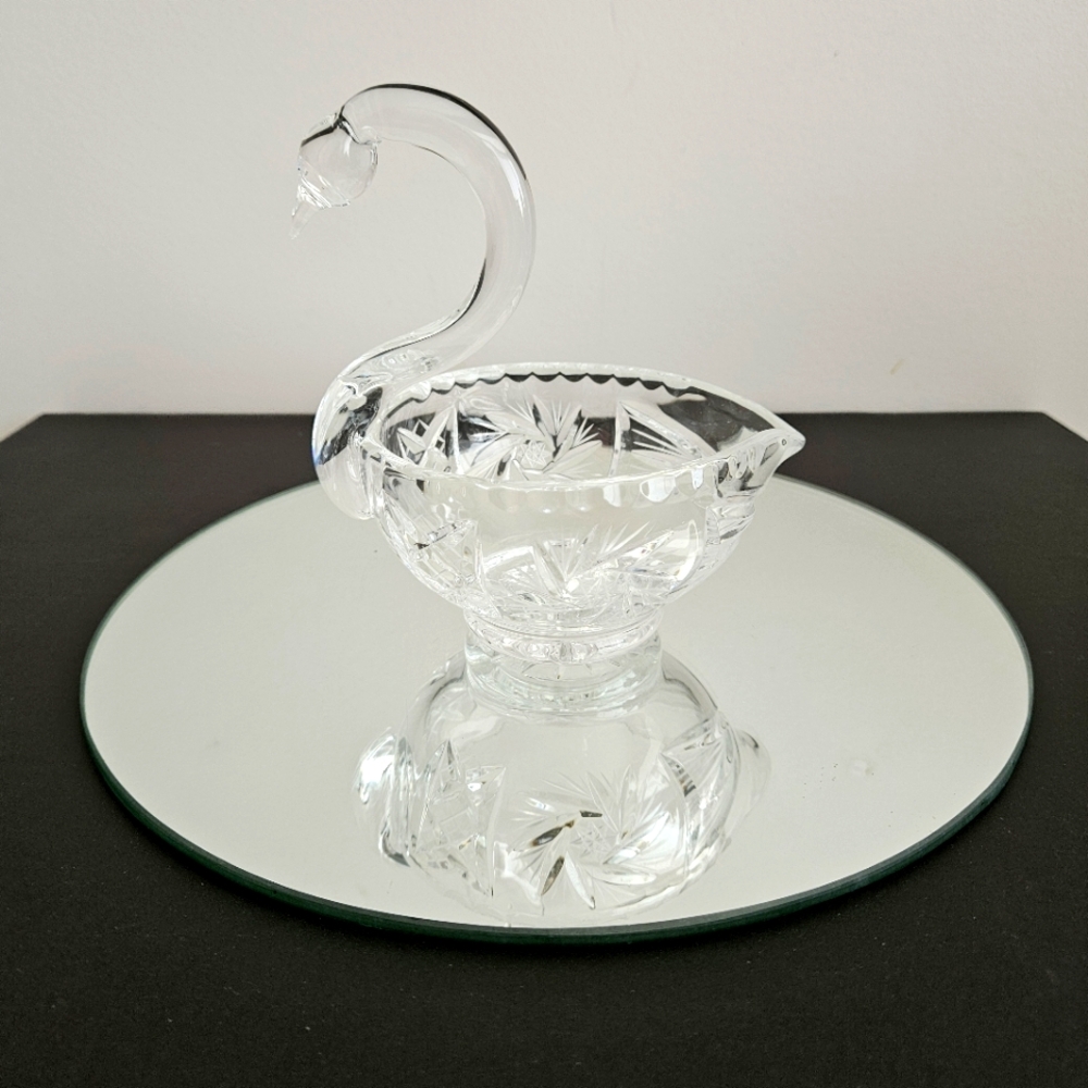 VTG Crystal Swan Bowl